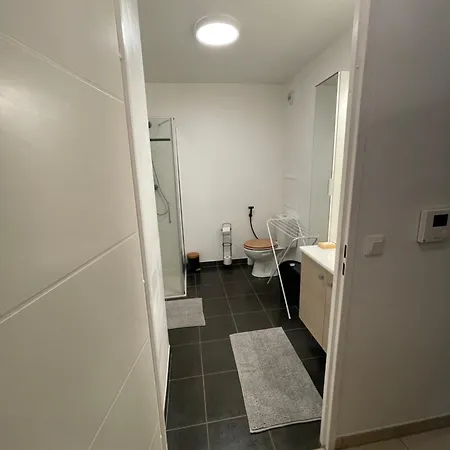 Lahcen Guest house Thorigny-sur-Marne